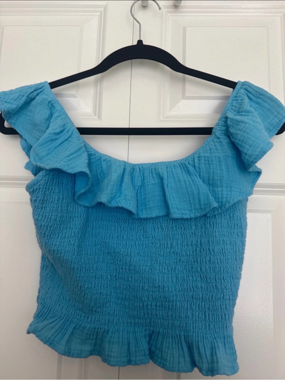 American Eagle Outfitters Blue Ruffle Smocked Crop Top